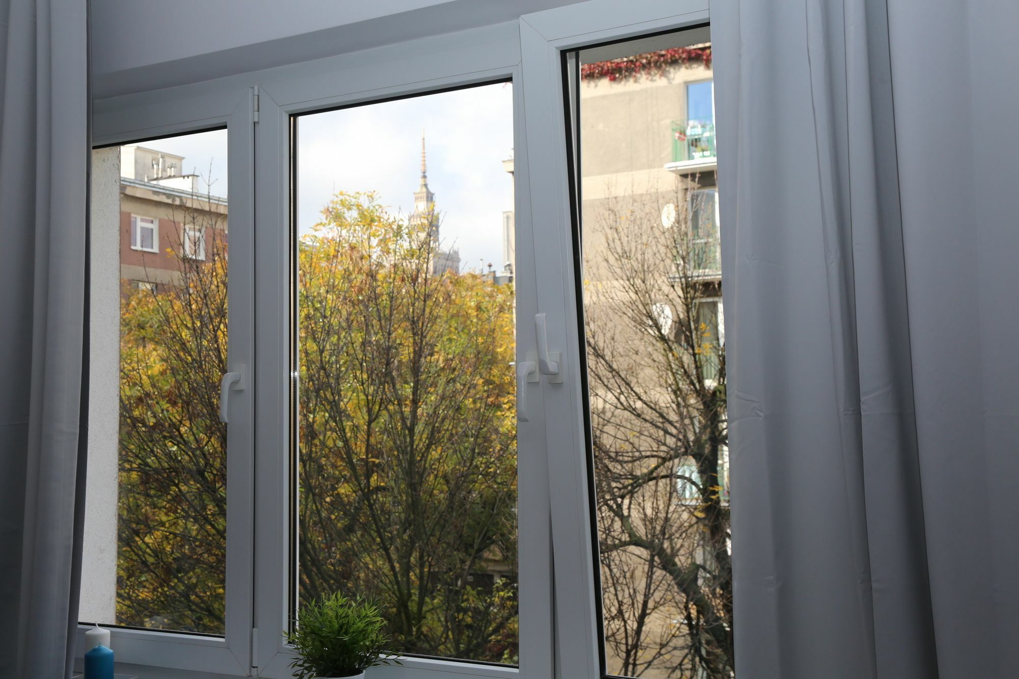 Aski Hoza Apartment Варшава Екстер'єр фото