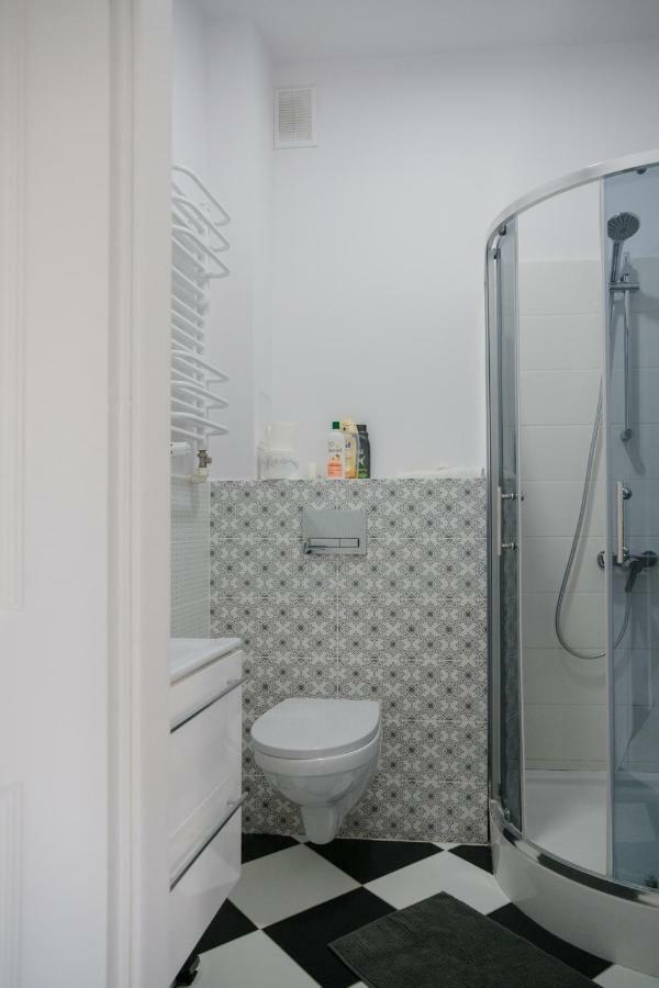 Aski Hoza Apartment Варшава Екстер'єр фото